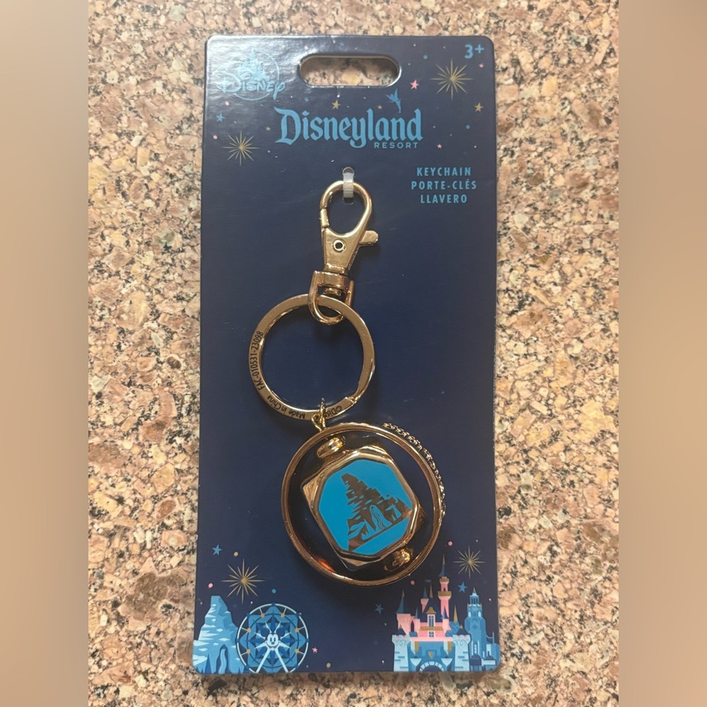 2024 Disney Parks Walt Disney World 4 Parks Spinner Keychain Bag Charm Epcot2024